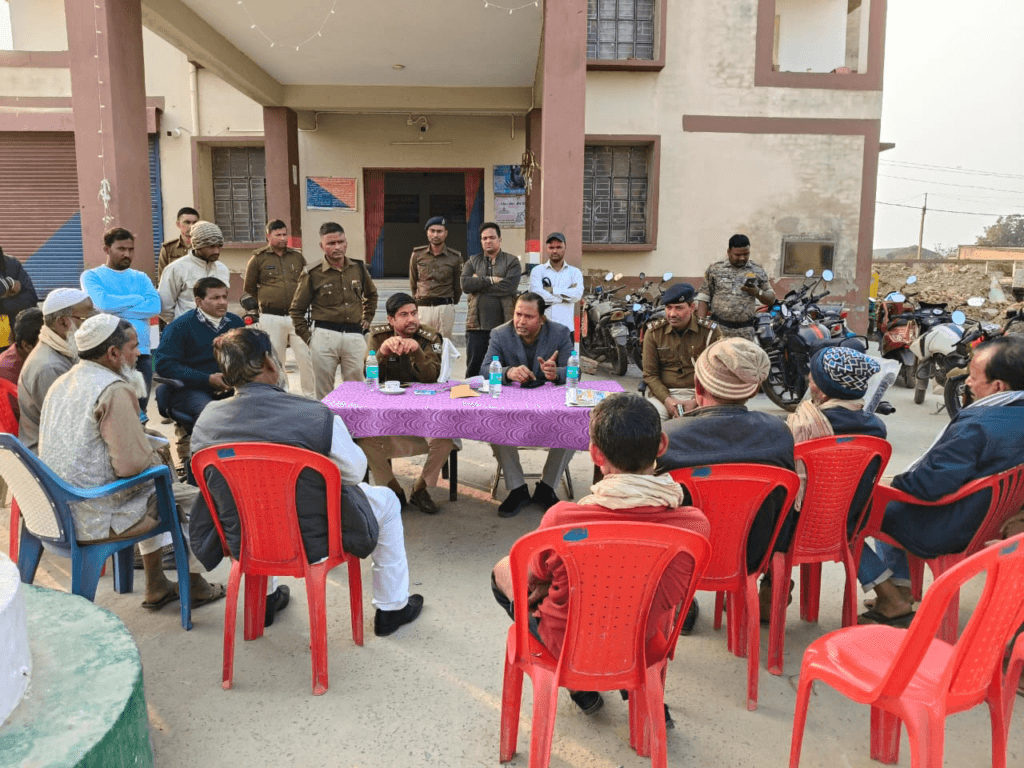 Ghoghardiha : पिरोज़गढ़ में 10 साल पुरानी क़ब्रिस्तान की चहारदीवारी तोड़ी गई, प्रशासन सतर्क 13 Ghoghardiha कब्रिस्तान विवाद