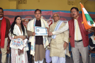 बिशनपुर में हुए 13वें क्रिएटिव हिस्ट्री वार्षिक सम्मलेन 2025 में ग्रामीण इतिहास, ‘इतिहास समाचार’ लोकार्पण और अंतरराष्ट्रीय गिरमिटिया सम्मान पर हुई चर्चा