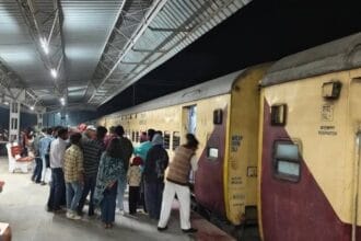 खुटौना रेलखंड ट्रेन सेवा मांग