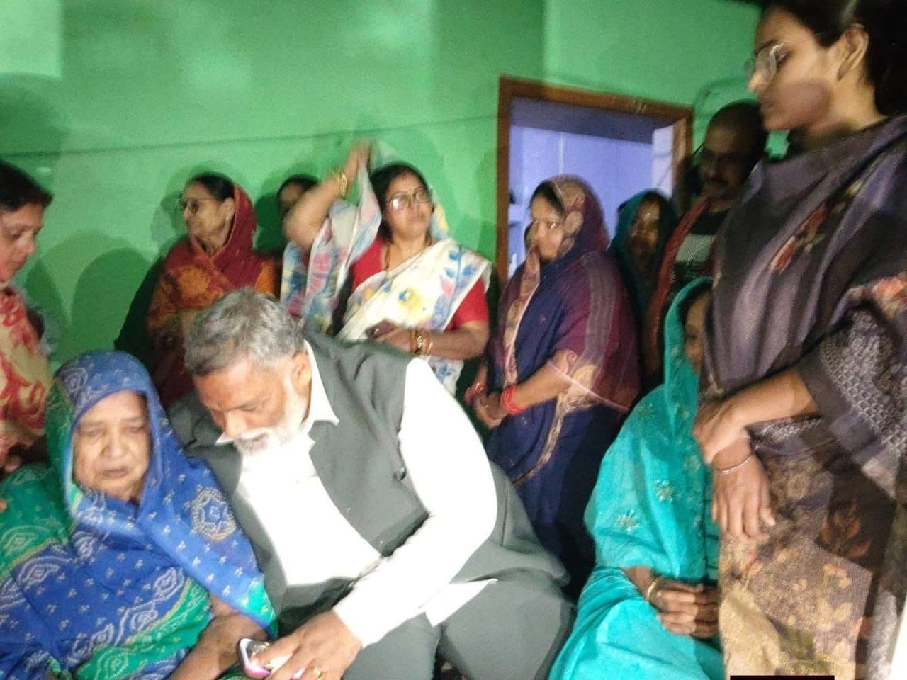 घोघरडीहा सांसद पप्पू यादव डाकबाबू परिवार सांत्वना