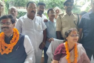 फुलपरास में मंत्री शीला मंडल का स्वागत