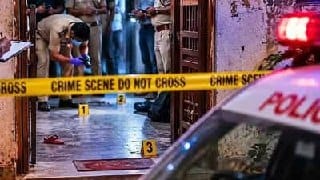 फुलपरास मुरली गांव अंग्रेजी शराब बरामद मामला