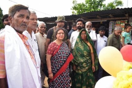 घोघरडीहा में मंत्री शीला मंडल ने सड़क परियोजनाओं का उद्घाटन किया